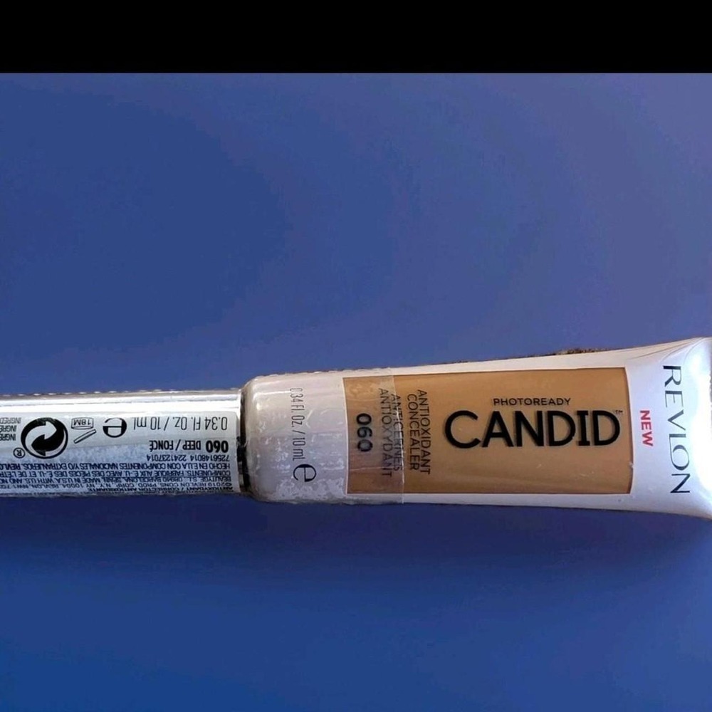 REVLON PHOTOREADY CANDID concealer 060 sealed New